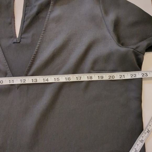 Express Black Women's V Neck Top Size L - Picture 4 of 8